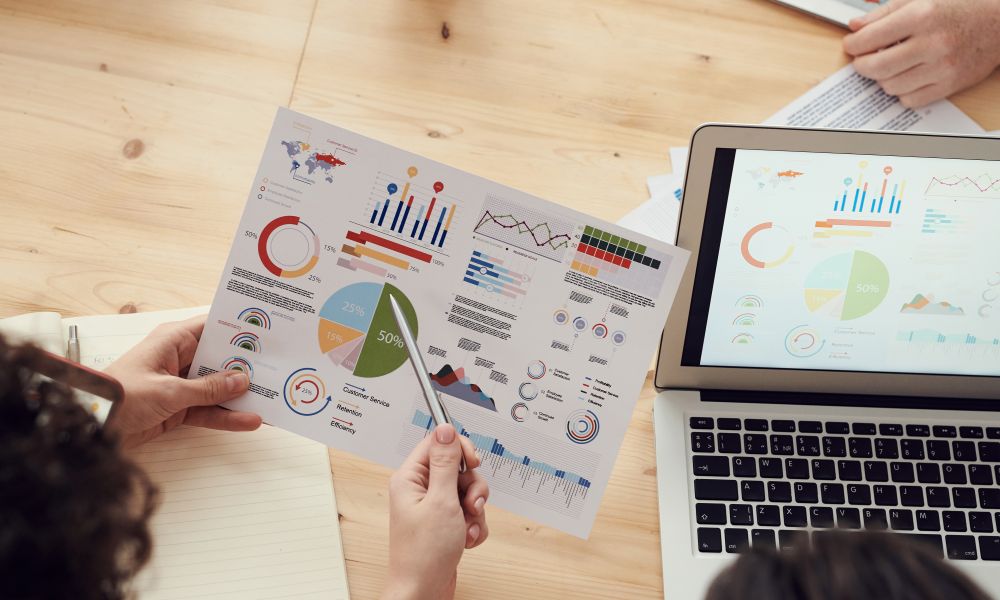 何时选择.de.com或.co.com域名？实用决策指南